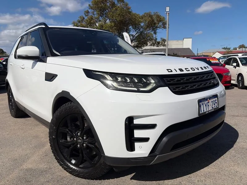 2017 Land Rover Discovery TD4 SE Series 5