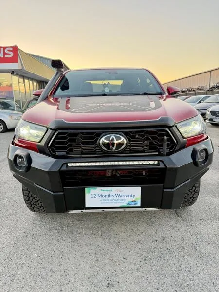 2021 Toyota HILUX RUGGED X (4x4)