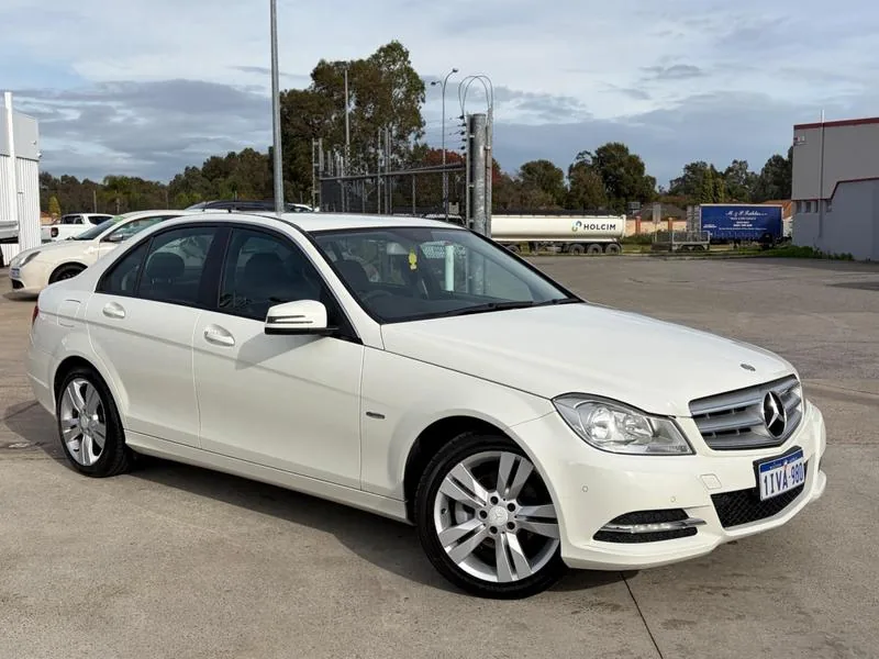 2011 Mercedes-Benz C-Class C200 CDI BlueEFFICIENCY Avantgarde W204