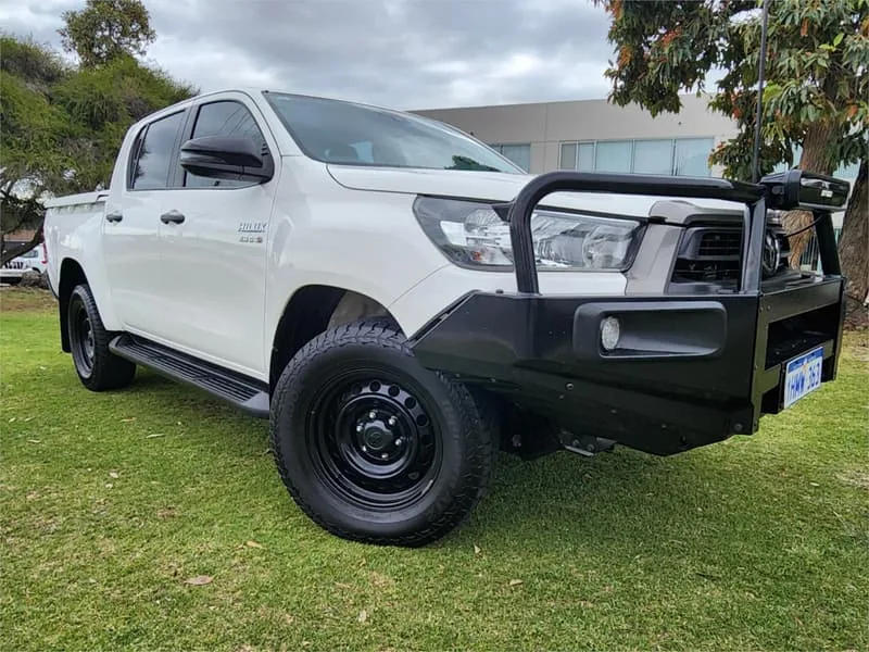 2021 Toyota Hilux SR (4x4) GUN126R 4X4
