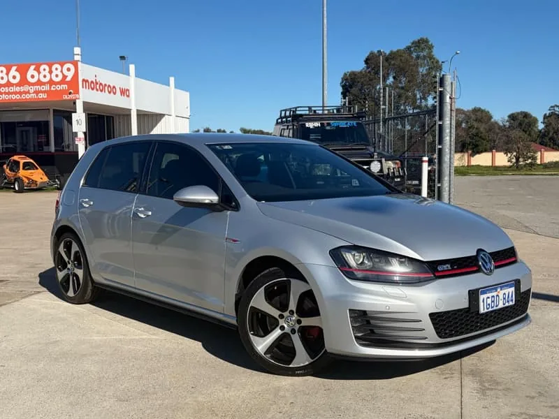 2016 Volkswagen Golf GTI 7