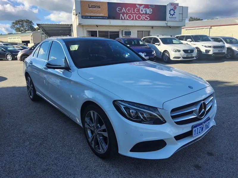 2017 Mercedes-Benz C200 $17999
