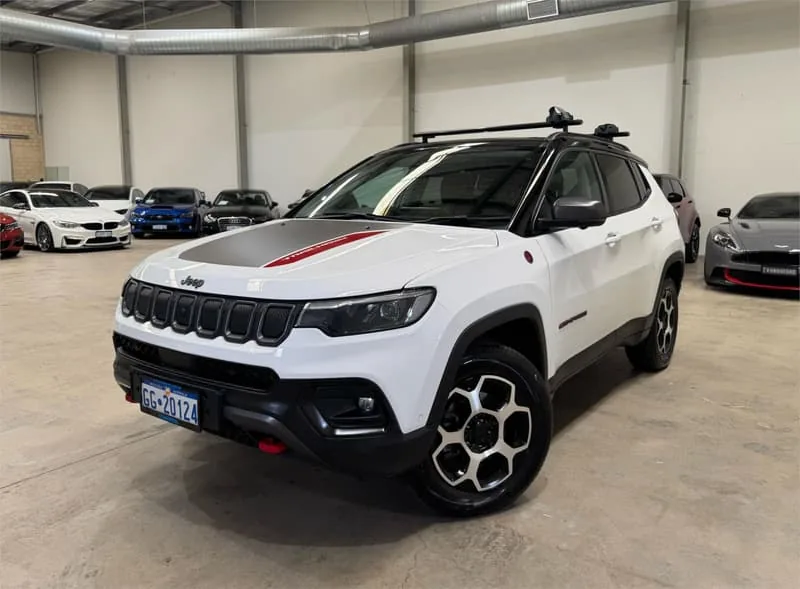 2022 Jeep Compass Trailhawk M6