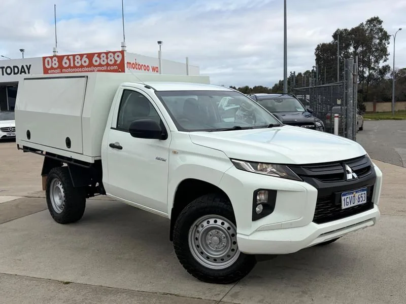 2019 Mitsubishi Triton GLX MR 4X4